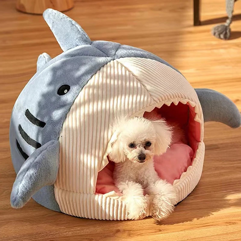 Snuggle Up in Style with Our Cartoon Shark Cat Bed - The Perfect Cozy Retreat for Your Feline Friend!