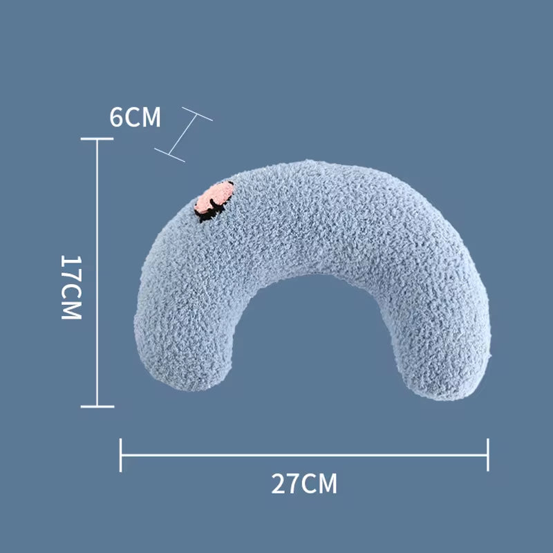 Cozy U-Shaped Cat Pillow - Fashionable Neck Protector for Deep Sleep and Comfort